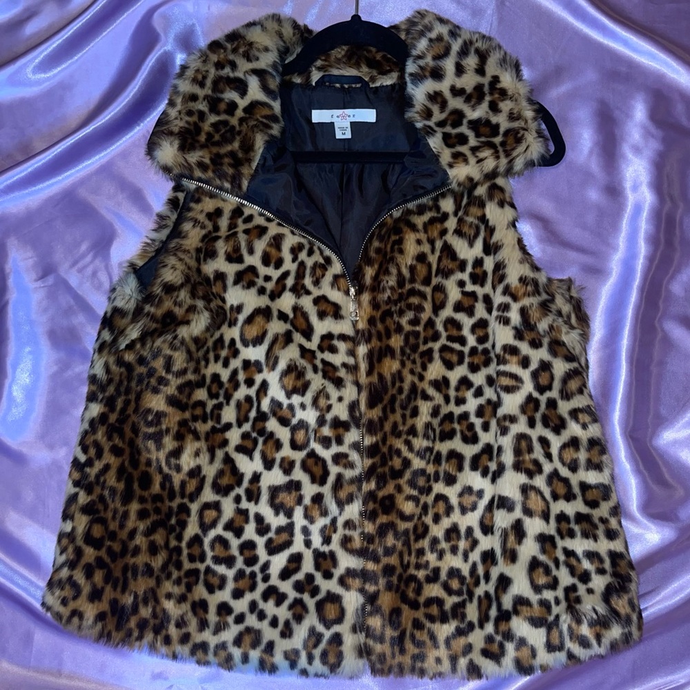 *Faux Fur Leopard Vest*😻✨💕 y2k , cheetah girls vibes